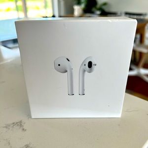 New-used Apple AirPods 2nd generation